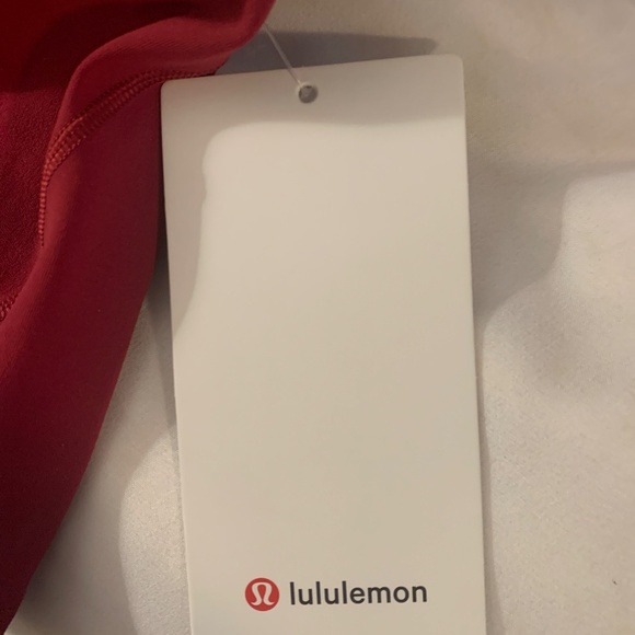 Lululemon Align - new cropped top - Picture 2 of 4